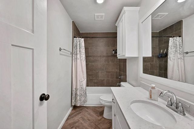 14584 Fox Lair Lane, Edmond, OK 73025