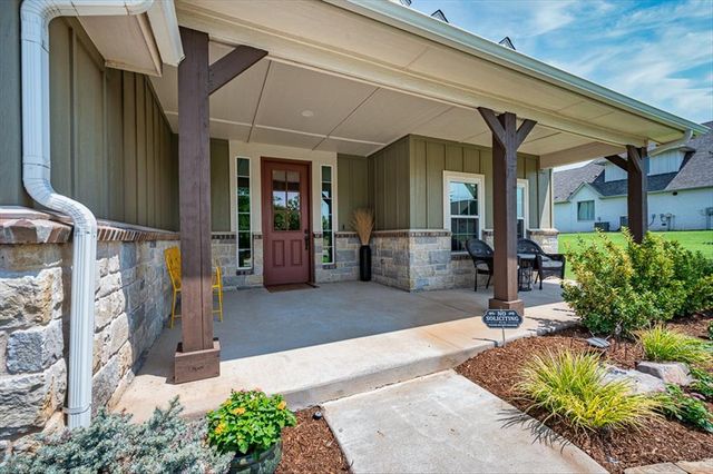 14584 Fox Lair Lane, Edmond, OK 73025