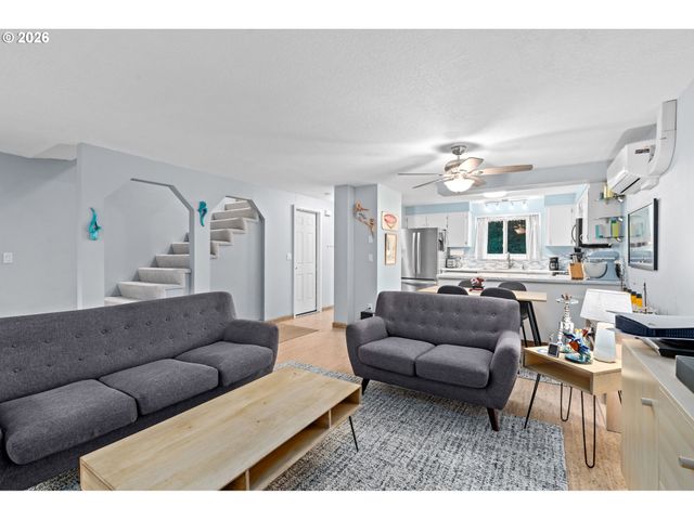 24066 Ne TREEHILL Dr, Wood Village, OR 97060