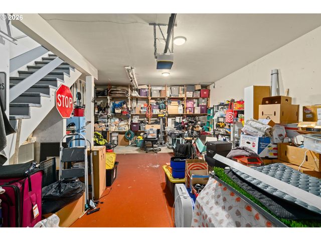 24066 Ne TREEHILL Dr, Wood Village, OR 97060