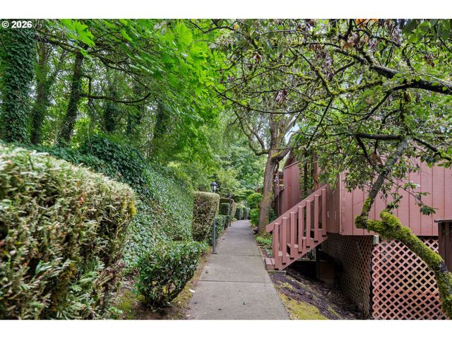 24066 Ne TREEHILL Dr, Wood Village, OR 97060