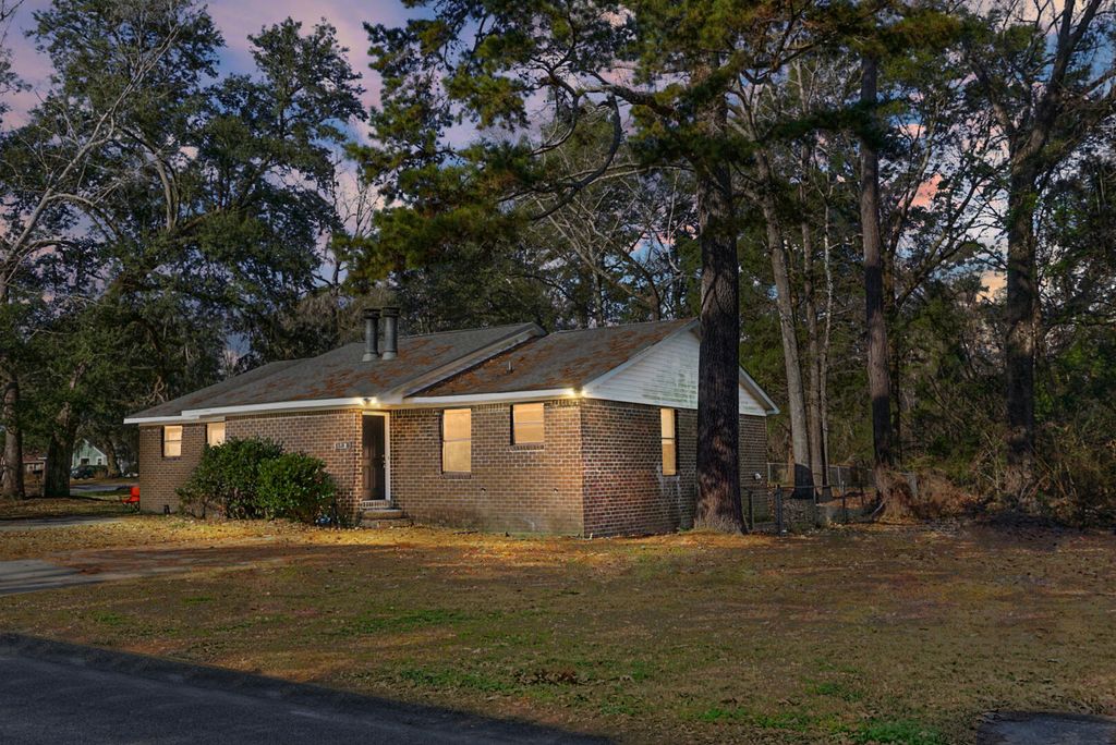 158 Hummingbird Avenue B, Ladson, SC 29456