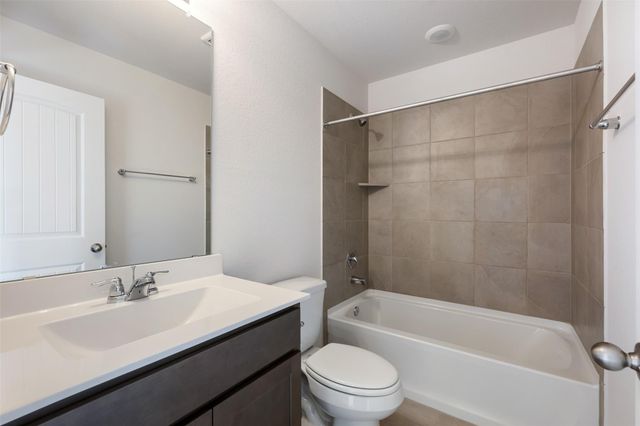 12613 Raven Meadow DR, Buda, TX 78610