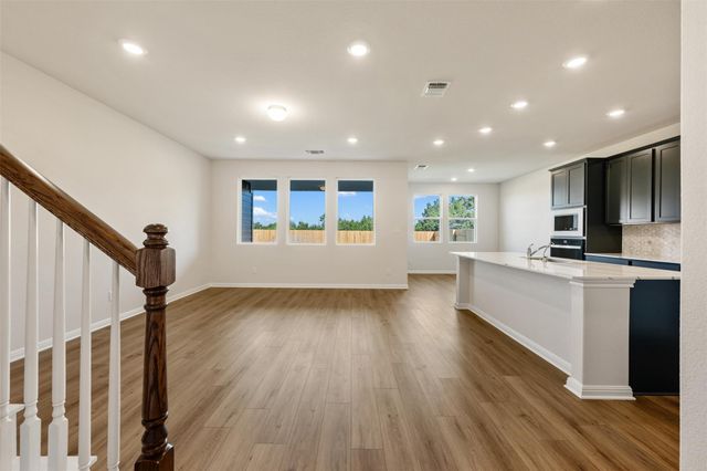 12613 Raven Meadow DR, Buda, TX 78610