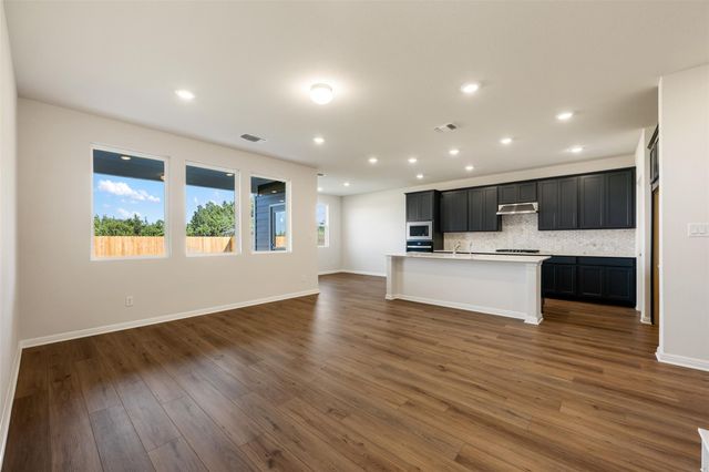 12613 Raven Meadow DR, Buda, TX 78610