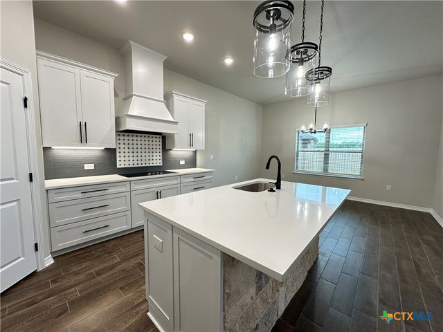 132 Lasso Loop, Lorena, TX 76655