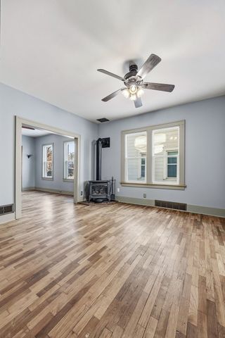 1007 10th Street SE, Cedar Rapids, IA 52401