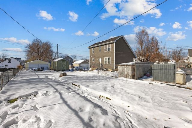 1007 10th Street SE, Cedar Rapids, IA 52401