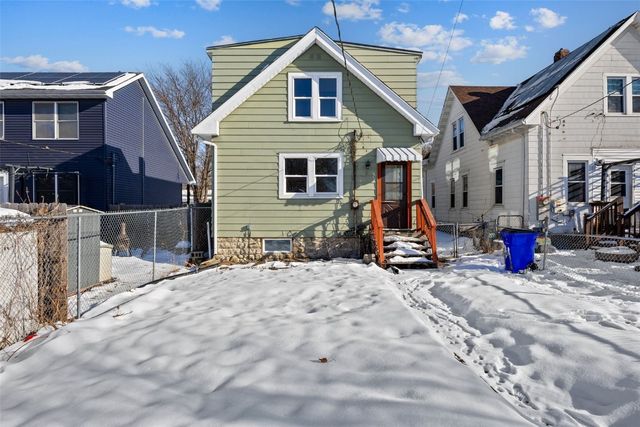 1007 10th Street SE, Cedar Rapids, IA 52401