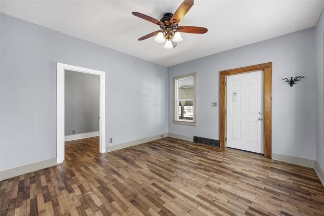 1007 10th Street SE, Cedar Rapids, IA 52401