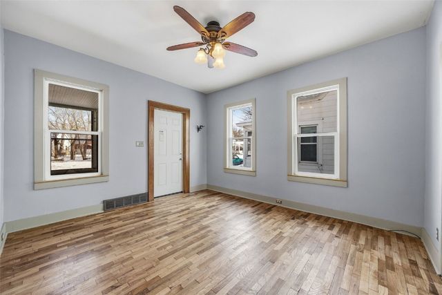 1007 10th Street SE, Cedar Rapids, IA 52401