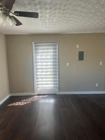 2446 Kitchner Drive, Columbus, OH 43207