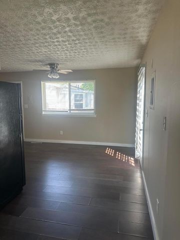 2446 Kitchner Drive, Columbus, OH 43207