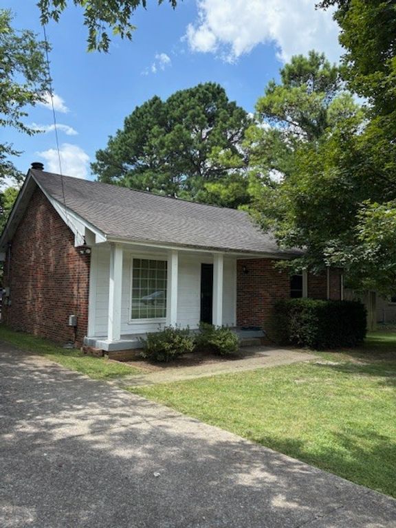 4920 Saundersville Rd, Old Hickory, TN 37138