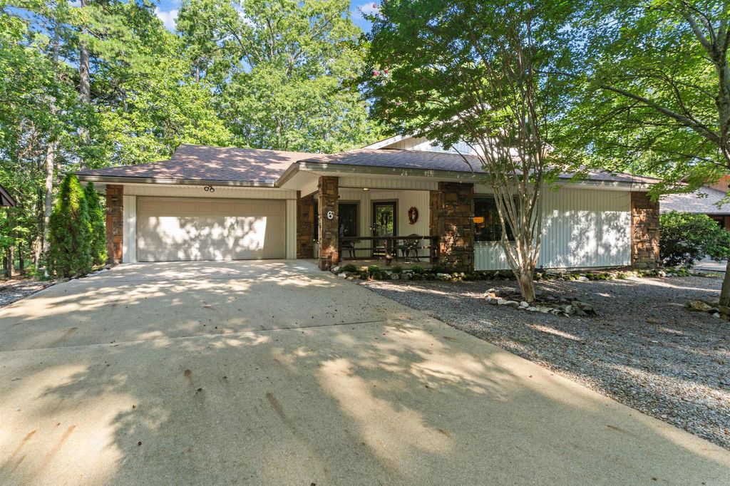 6 Nevada Lane, Hot Springs Village, AR 71909