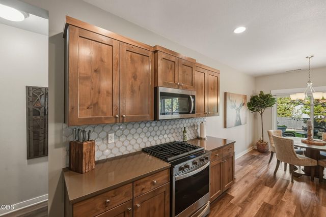 51953 Campfire Drive, La Pine, OR 97739