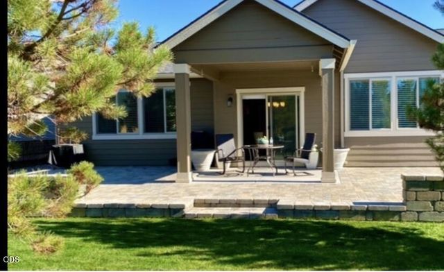 51953 Campfire Drive, La Pine, OR 97739