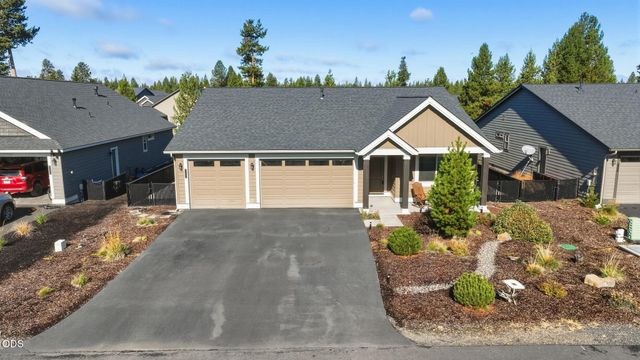 51953 Campfire Drive, La Pine, OR 97739