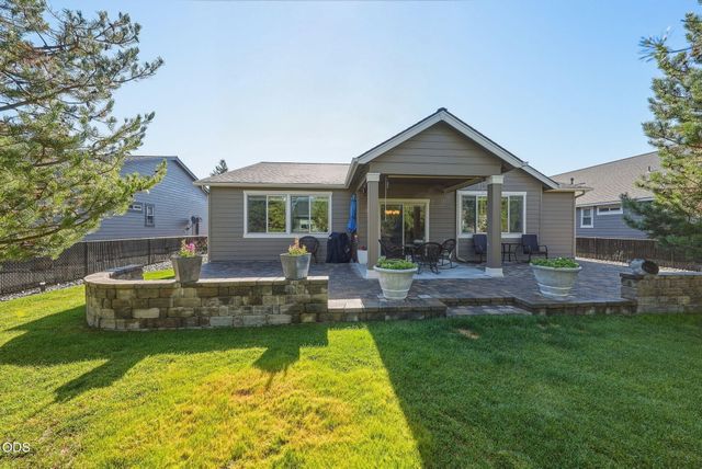 51953 Campfire Drive, La Pine, OR 97739