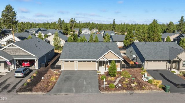 51953 Campfire Drive, La Pine, OR 97739