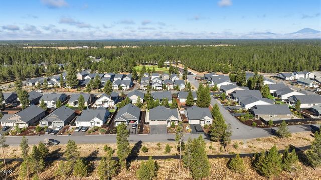51953 Campfire Drive, La Pine, OR 97739