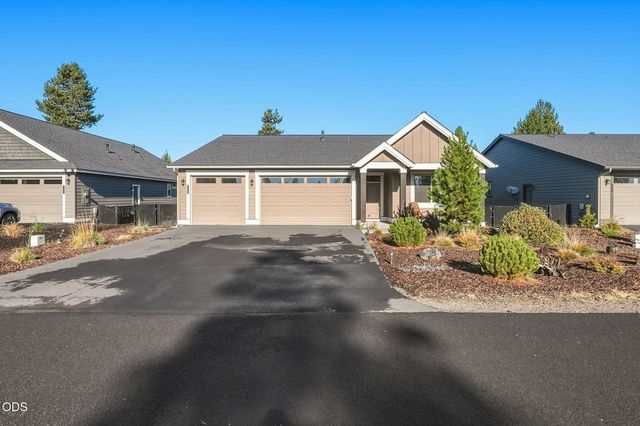 51953 Campfire Drive, La Pine, OR 97739