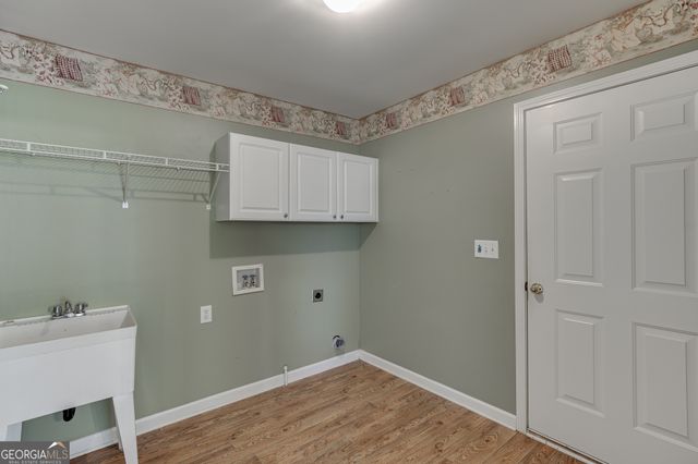 352 Olde Wick Trail, Hoschton, GA 30548