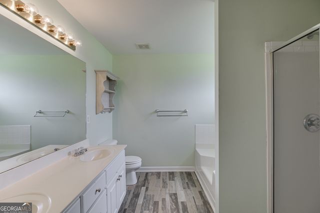 352 Olde Wick Trail, Hoschton, GA 30548