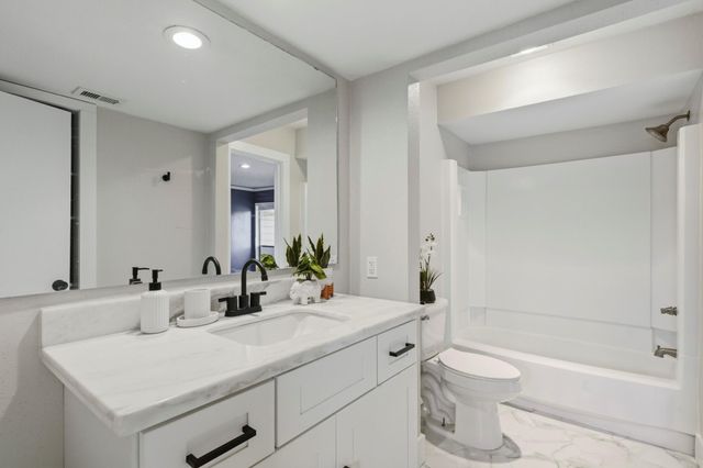 1063 Country Place Drive 1063, Houston, TX 77079