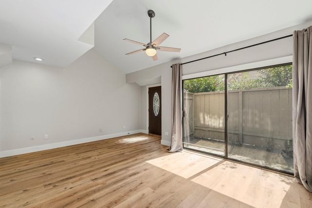 1063 Country Place Drive 1063, Houston, TX 77079