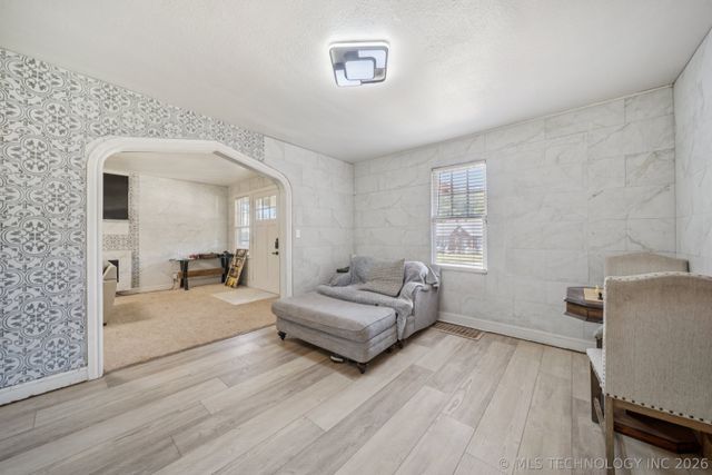 1828 N Denver Avenue, Tulsa, OK 74106