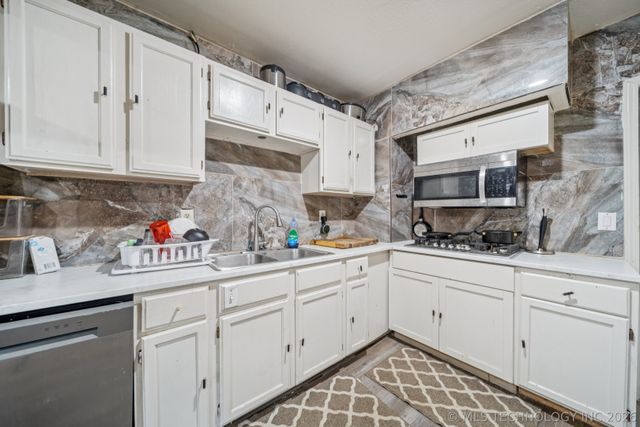 1828 N Denver Avenue, Tulsa, OK 74106