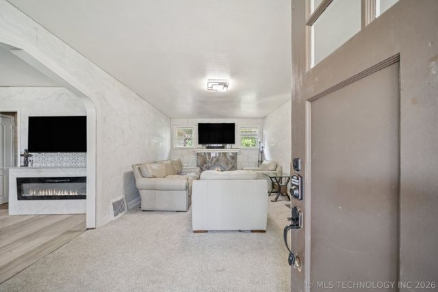 1828 N Denver Avenue, Tulsa, OK 74106