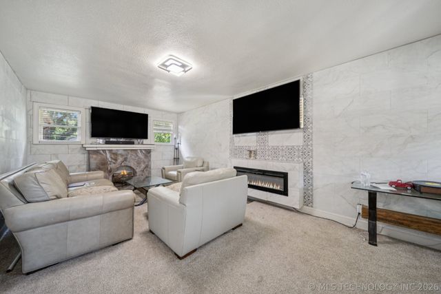 1828 N Denver Avenue, Tulsa, OK 74106