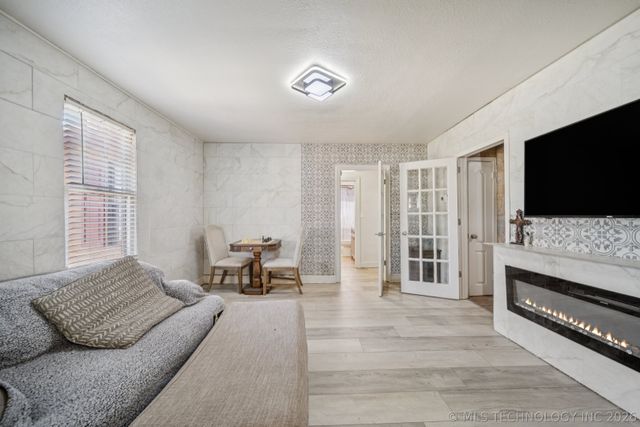 1828 N Denver Avenue, Tulsa, OK 74106