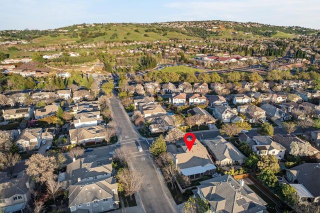 1096 Elsworth Way, Folsom, CA 95630