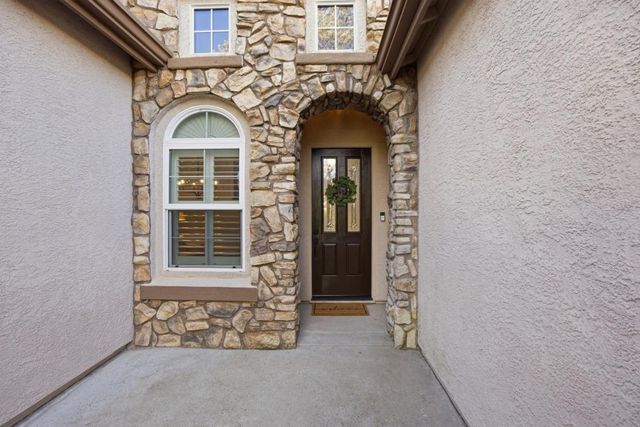 1096 Elsworth Way, Folsom, CA 95630