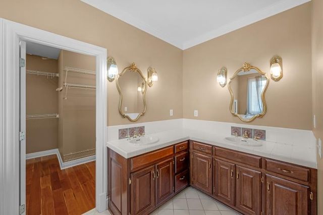 2006 Brunswick Dr, Lebanon, TN 37087
