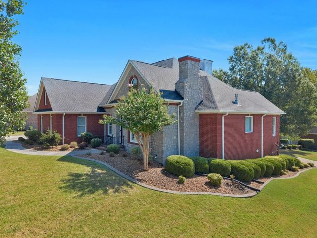 2006 Brunswick Dr, Lebanon, TN 37087
