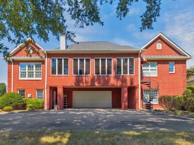 2006 Brunswick Dr, Lebanon, TN 37087
