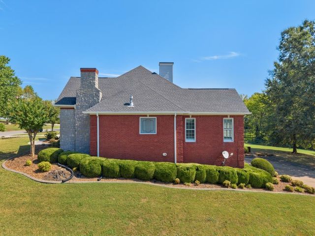 2006 Brunswick Dr, Lebanon, TN 37087