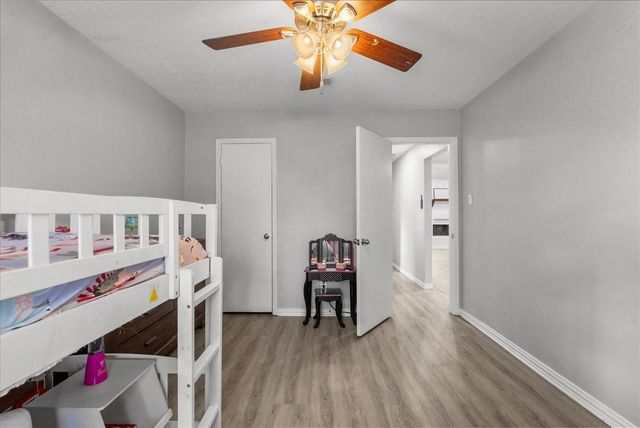 419 Forest Hills Drive, League City, TX 77573