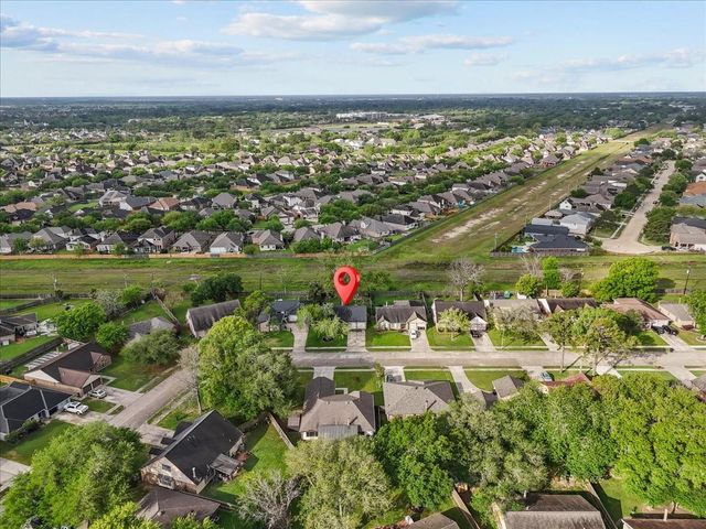 419 Forest Hills Drive, League City, TX 77573