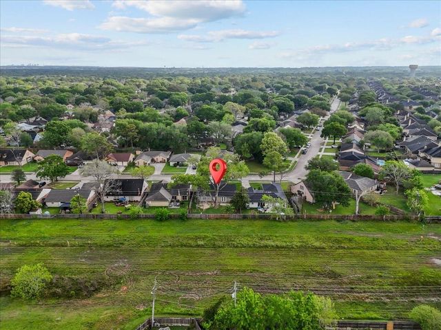 419 Forest Hills Drive, League City, TX 77573