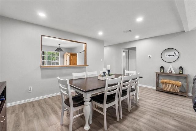 419 Forest Hills Drive, League City, TX 77573