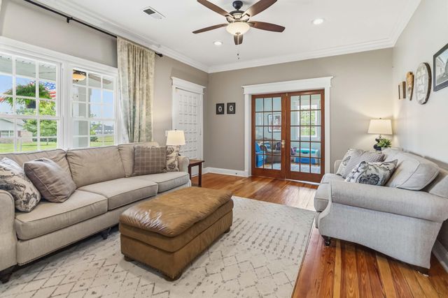 2075 Old Whitley Road, London, KY 40744