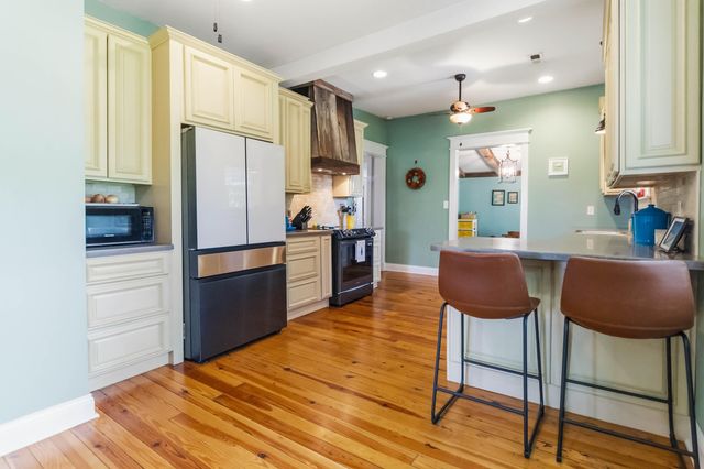 2075 Old Whitley Road, London, KY 40744