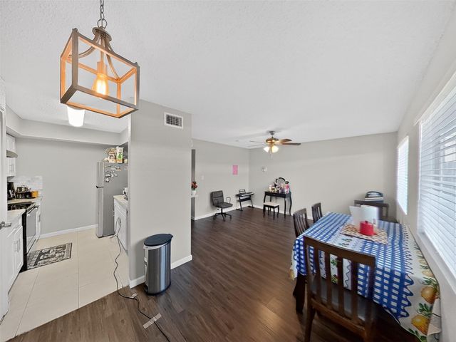 8101 Amelia Road 404, Houston, TX 77055
