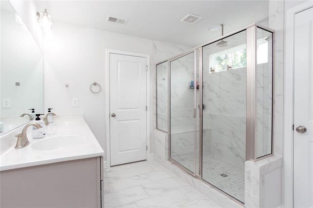 2000 Garvin Road, Acworth, GA 30101
