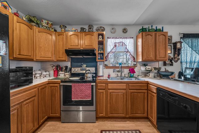 6912 State Route Bb, West Plains, MO 65775